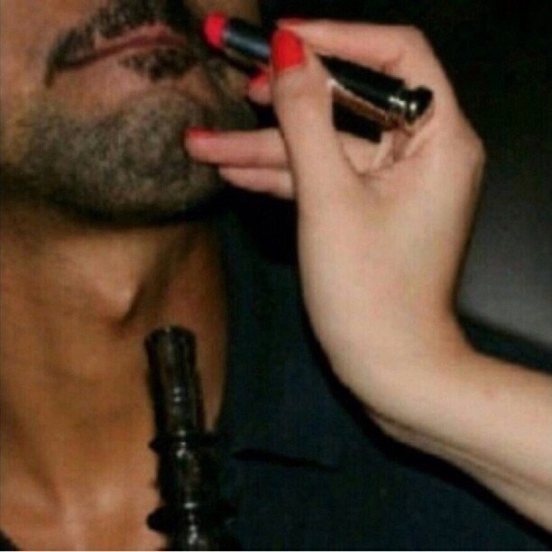 يهمني من يهتم،والبقيه غرباء.!لااقتبس ولاالسارقين#لست_الافضل لكن لي اسلوبي#المفضله حروف تعشق التميز