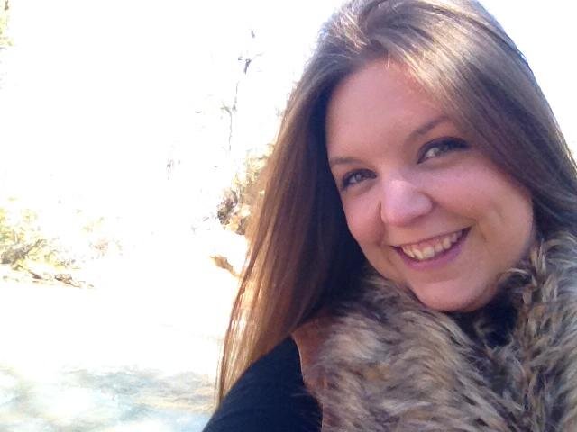 Health librarian who cooks, kayaks, hikes, reads, adores craft beer, & my dog....coffee too. #LibrarianHanna