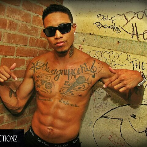 ~$w@gNiFiCeNt~ best sanger from the bay #GodsFavorite