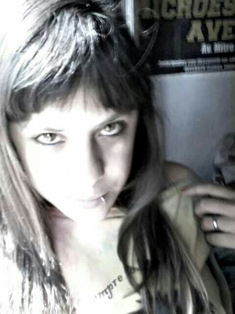 NenaLocaCobain's profile picture. Ellos se ríen de mi por ser Diferente , yo me río de ellos por ser todos igualeS.~ [k.c]
 [ fotografía♥]