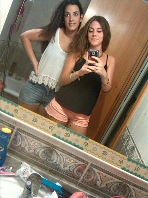 Siempre sonriente ; vividora y soñadora sin limites:))))