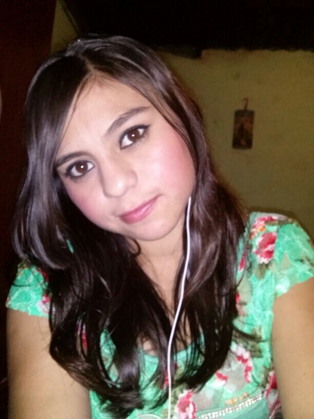 Yo soy de (tal vez te diga). Algo k me encanta: los chistes, amo hacer amigos justin bieber A y oye mi mama quiere ser tu suegra jajaja