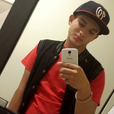 Instagram:Vikz_3h Follow the homie Emmanuel2Guzman Keep it 3hunna