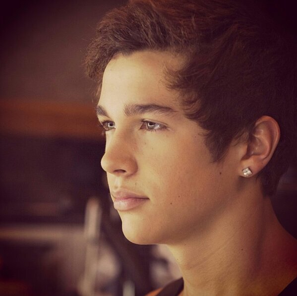 Account for Estonian Mahomies   Follow my other account @CathieAmeezy   #AustinToEstoniaOrFinland