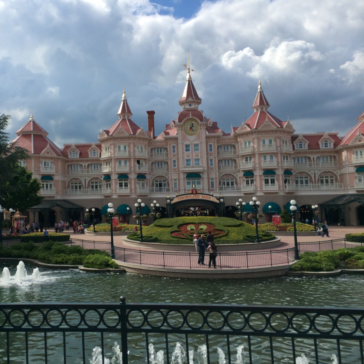 asmajed2's profile picture. 