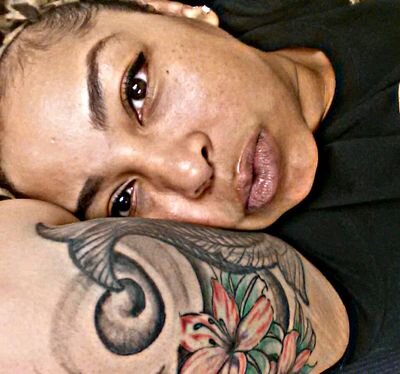 ebspoetrygirl's profile picture. 