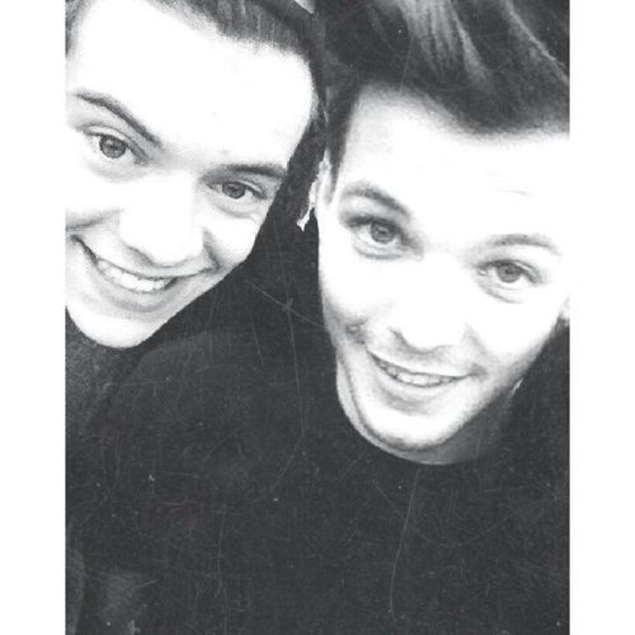 Free follow from @blazedlwts also tweet me if you want me to rt your spam :)