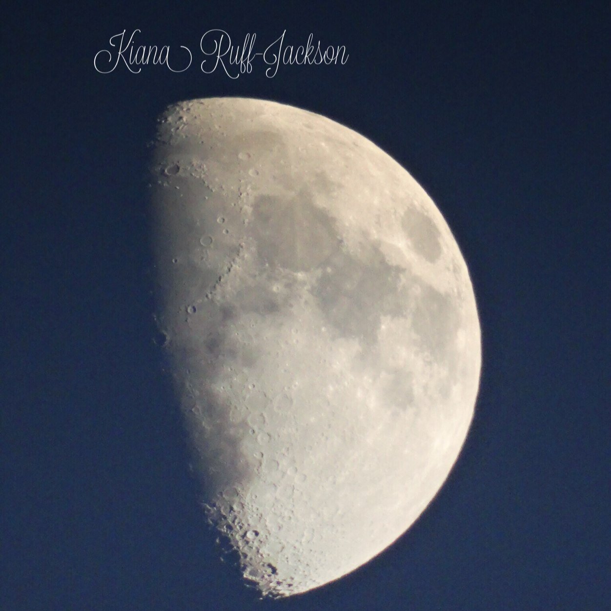 OR_Photography_'s profile picture. What i like about photographs is that they capture a moment that’s gone forever, impossible to reproduce.