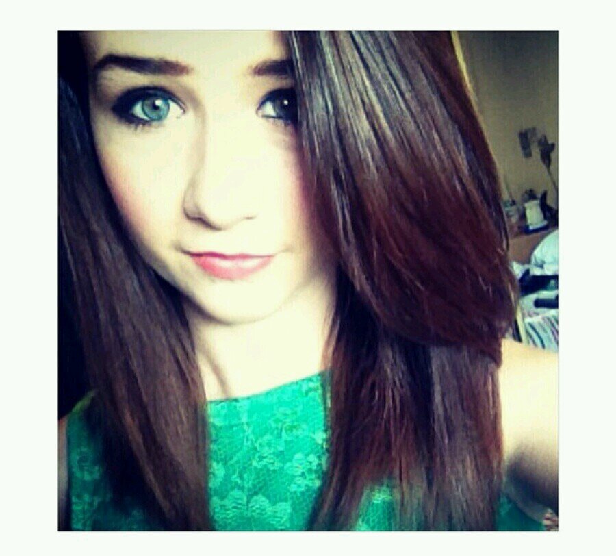Follow for follow! DM me for a chat or some dirty talk ;) x
