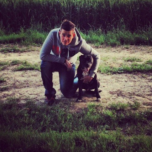 yogataflo's profile picture. 