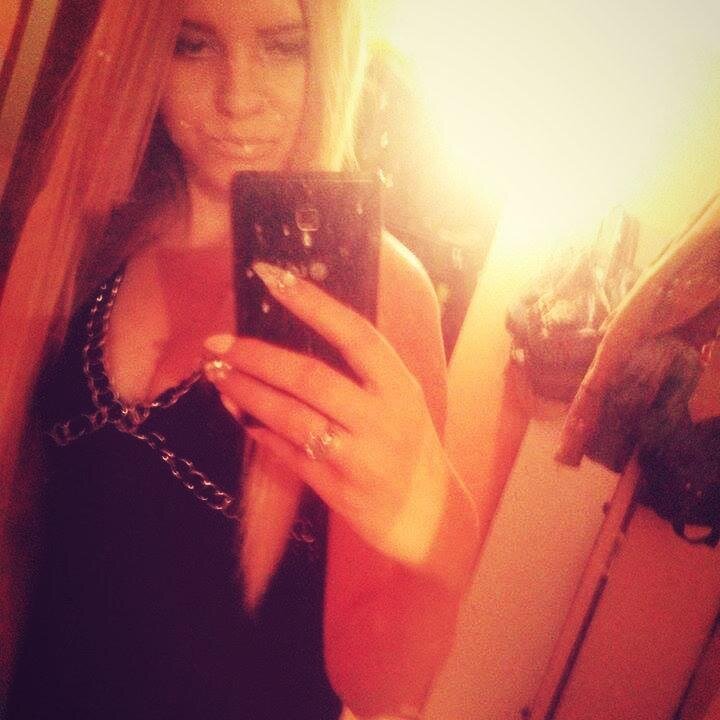 Jovana0013's profile picture. 