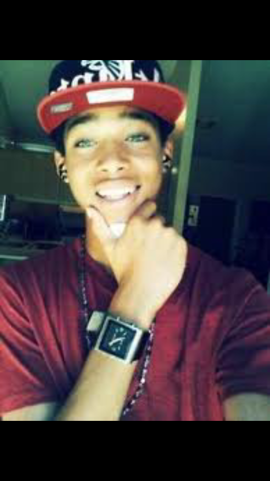 Antillais_Pusso's profile picture. Hello , Moi c'est Lucas , N'hésite pas a me follow je follow back tout le monde #TeamAntillais #Team213 #TeamSwaag #Paris #75