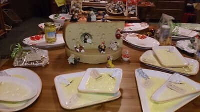 SGraanmaalder's profile picture. Winkel in oude graanmaalderij Lingedijk 68 Rhenoy met Italiaanse keramiek, fairtrade Sieraden, waddendelicatessen, kadoartikelen