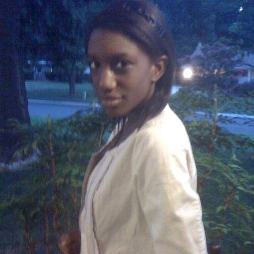 18, college freshman at Sewanee, fashion & lacrosse enthusiast/lover of all things sweet. Also go by @officiallaxgirl