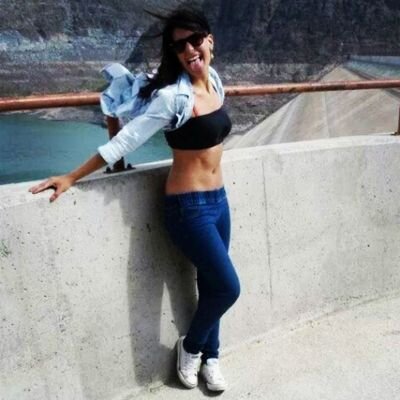 Estudiante de Nutricion y Dietetica 
Amante del ejercicio ♡