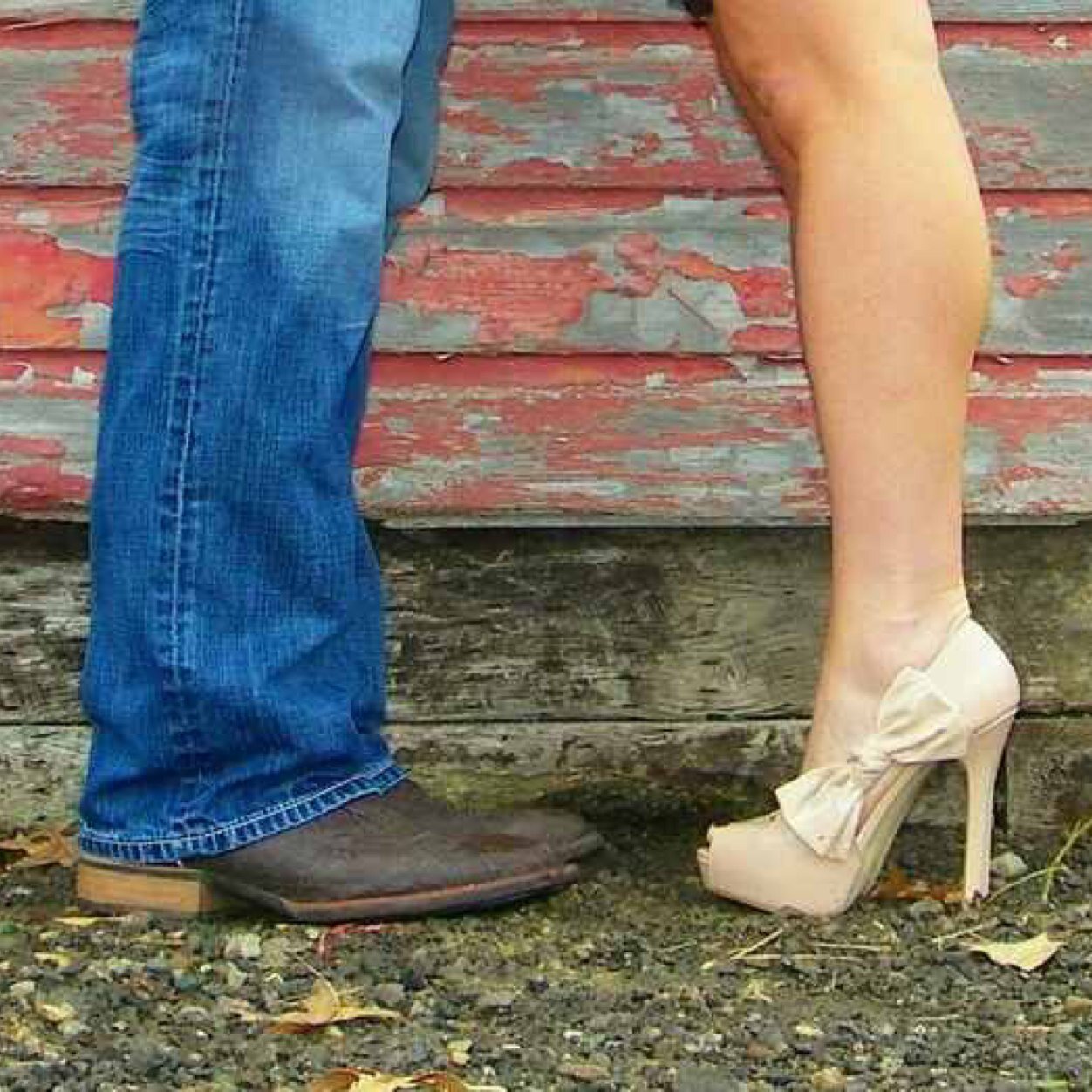 We met on 8.25.13, things heated up on 9.18.13 we started dating 4.17.14 & the rest is history. Ag Tech (M) AnimalSci preVet☤ ☤(K) @ MSU Est. 6.2.14 old @predvm