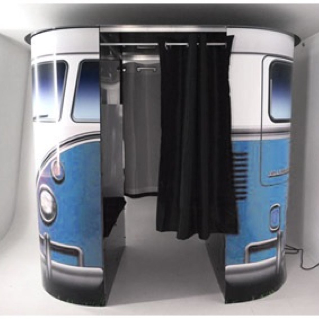 Photo booth hire service £300 all inclusive Call 07725263974