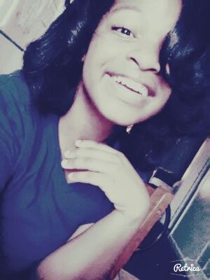 Instagram: destiny_loves
Kik: pinaples_
�?