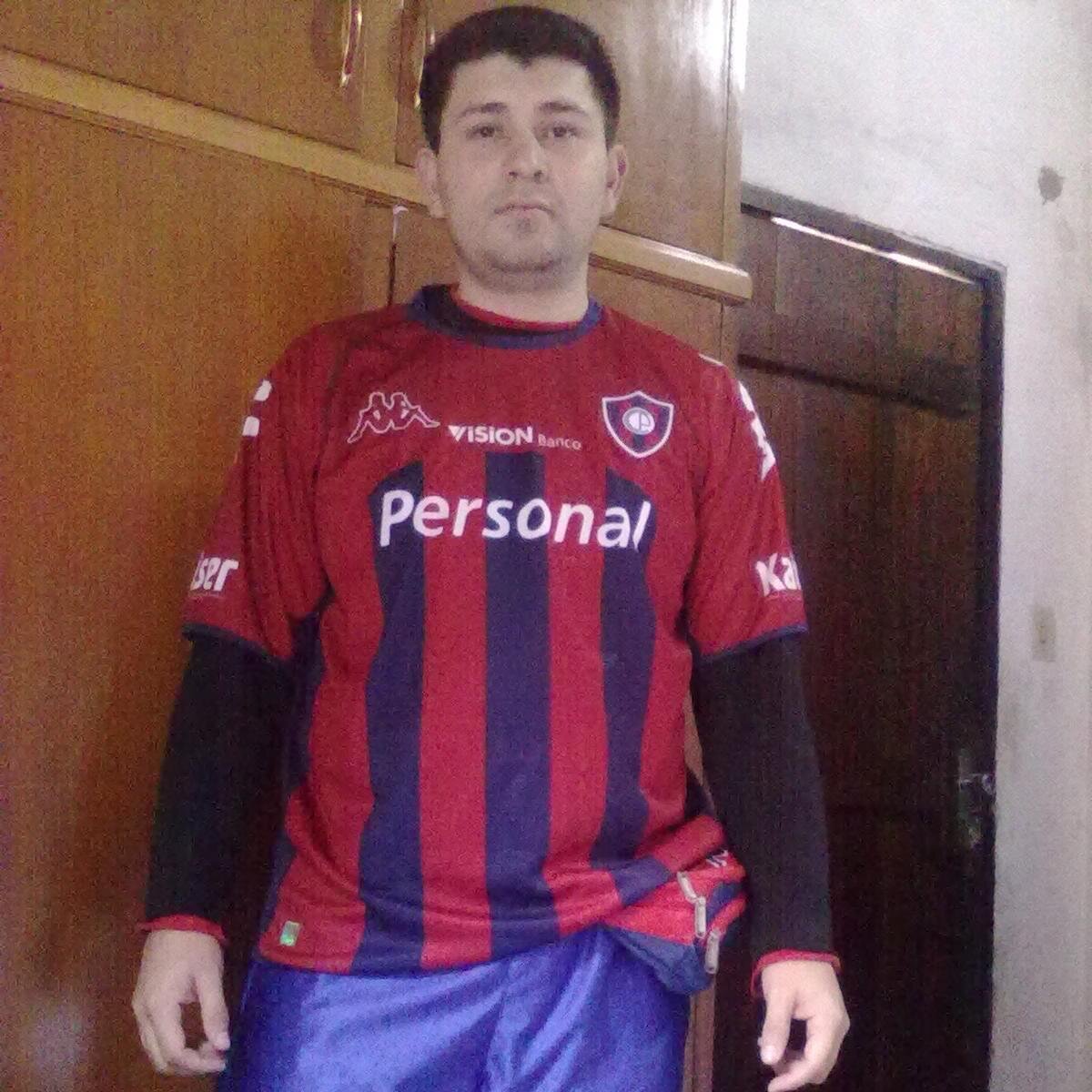 Casado con @irmichavez - Fanático de #Cerro #Socio 61.082  #Chelsea  #Roma #ChicagoBulls