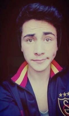 ttuncayy37's profile picture. 