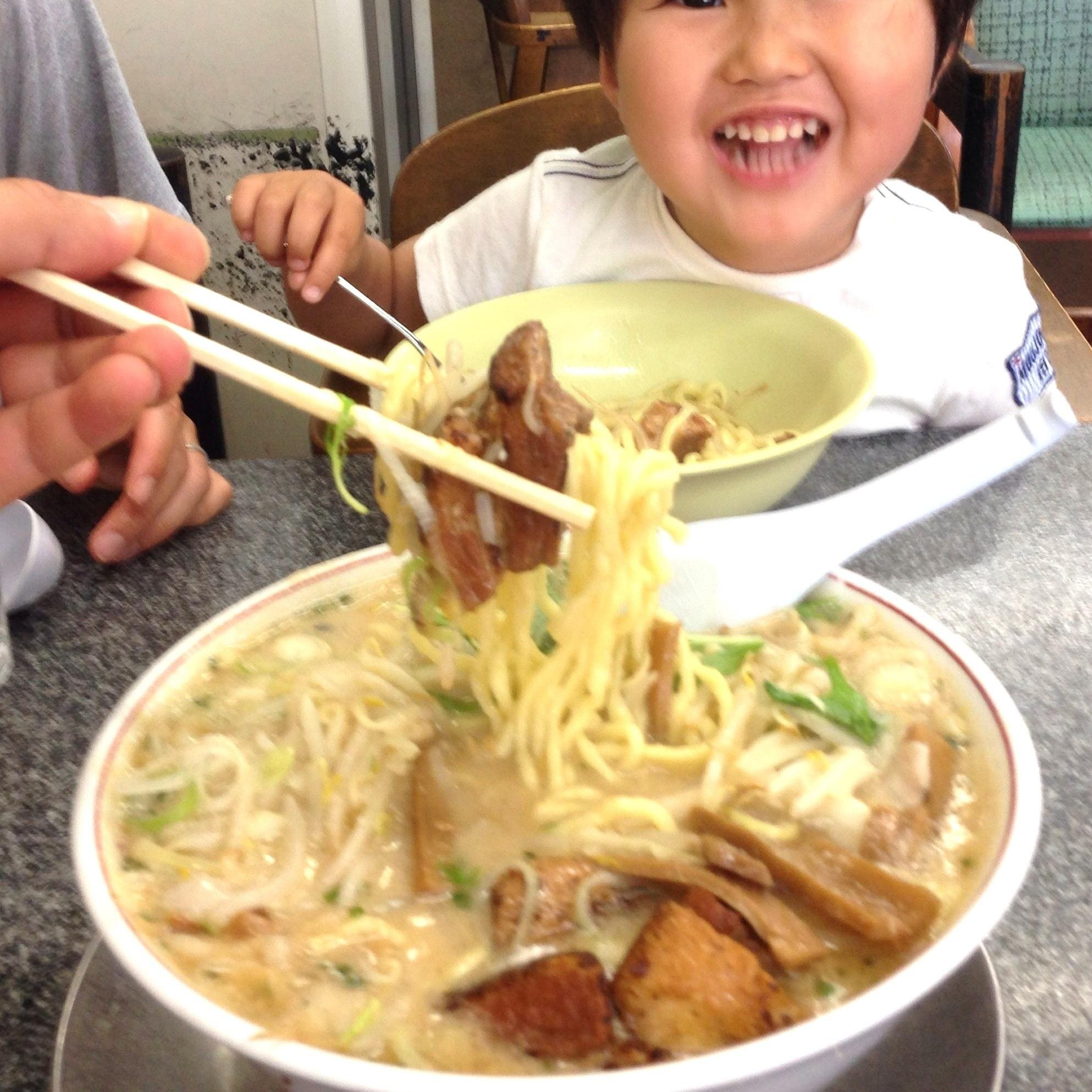 新潟県にある美味しいラーメン屋さんを紹介しています。ブログや動画でも詳しく紹介していますので、ぜひご覧ください。【Facebook】https://t.co/N9k3H402V7