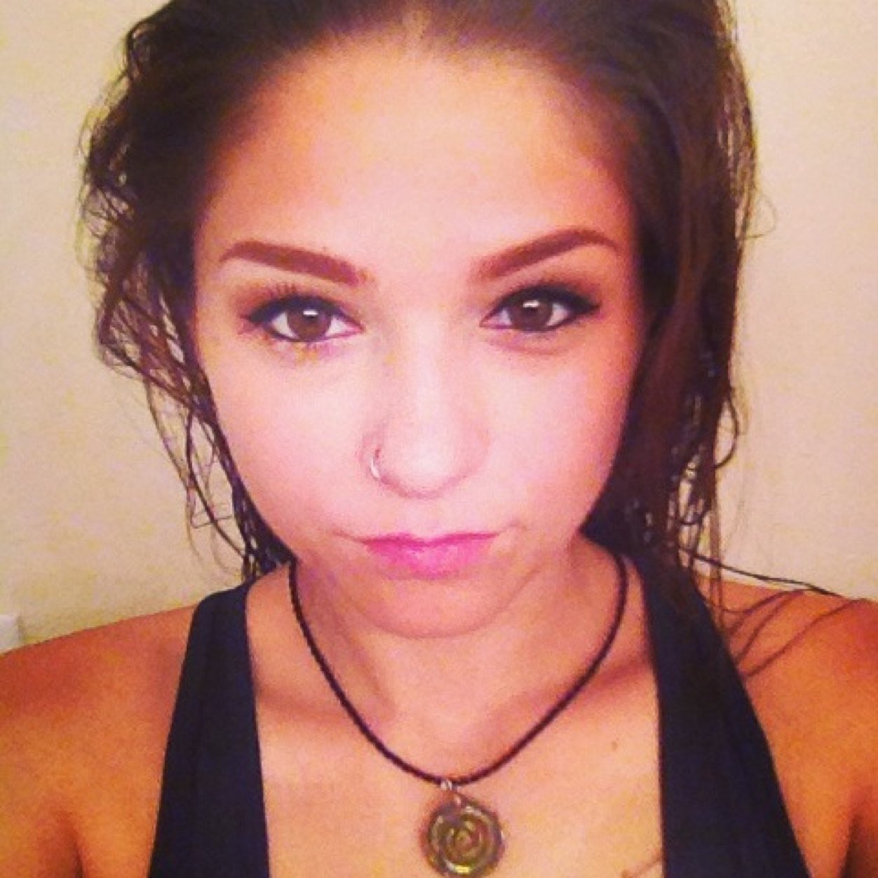 ShelllyCrosss's profile picture. 