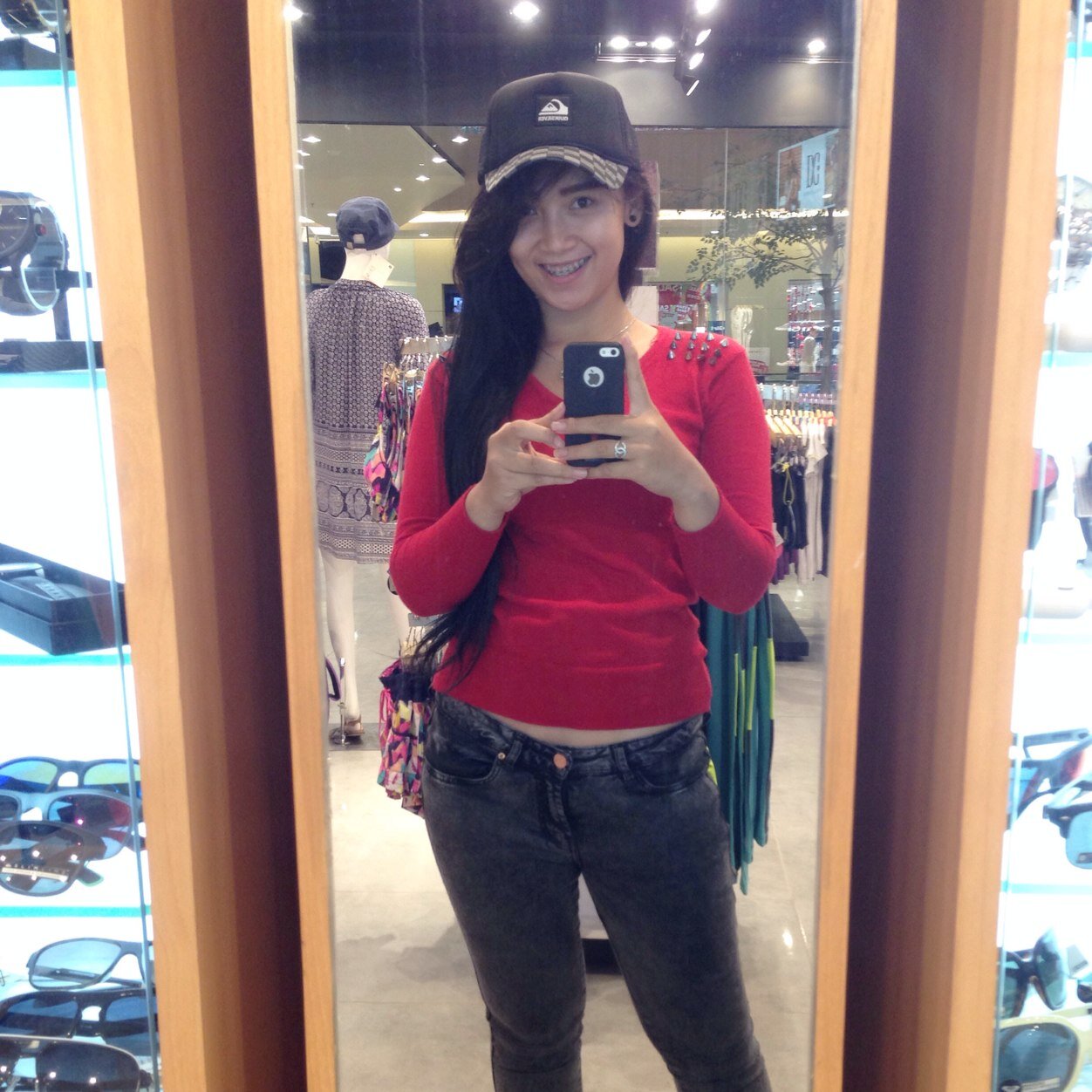Path: Shelia
