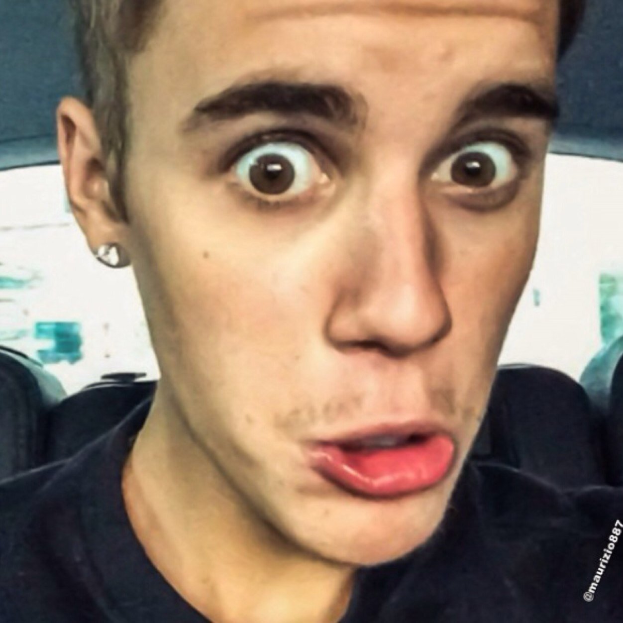 Las mejores noticias. 
BECAUSE WE LOVE JUSTIN
-MEXICOCITY.