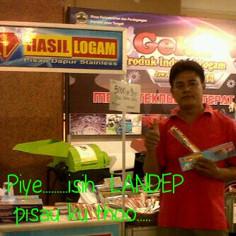 sahri74's profile picture. Produsen pisau dapur stainless dan pisau baja .UD Hasil Logam.KUDUS.           bagus,tajam, anti karat murah, saya beda,!                         Pin:27CBC8C5.