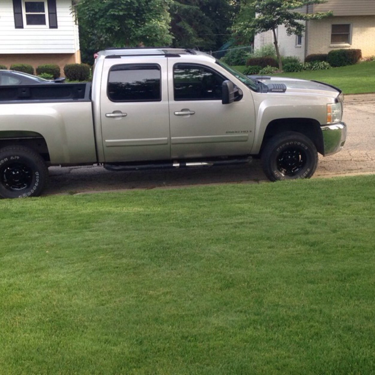 I will always take her to the MAX;) baseball player, #teamrealtree φΔΘ, #B1G out drinking you for 20 years, Avi is my truck.
