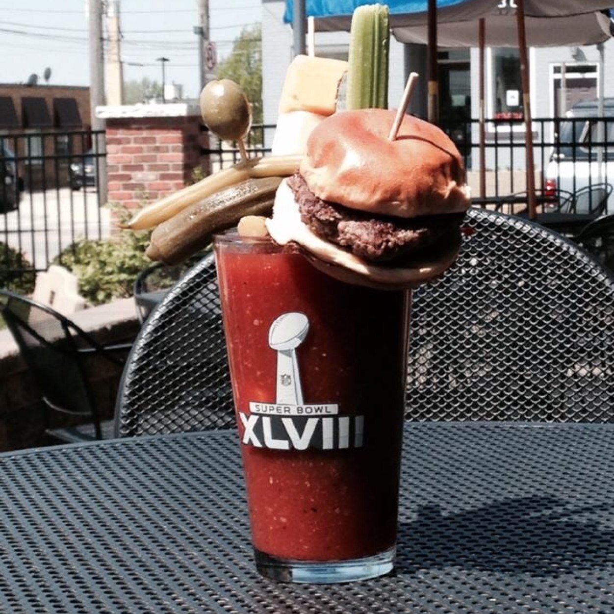 Mon-Thurs 11am -12am Fri & Sat 11am- 2am Sunday 11am-10pm