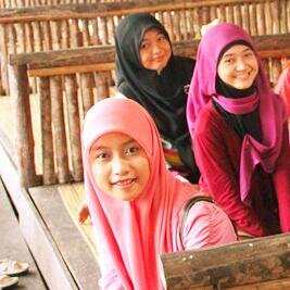 Love My Life. Menyukai tantangan dan suka berbagi.