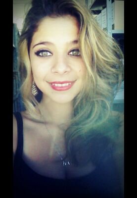 Prαzer, em seer diferente de você α αnjinhα ; com plαnos mαlignos  α meninα do bem que prαticα o mαl  :*