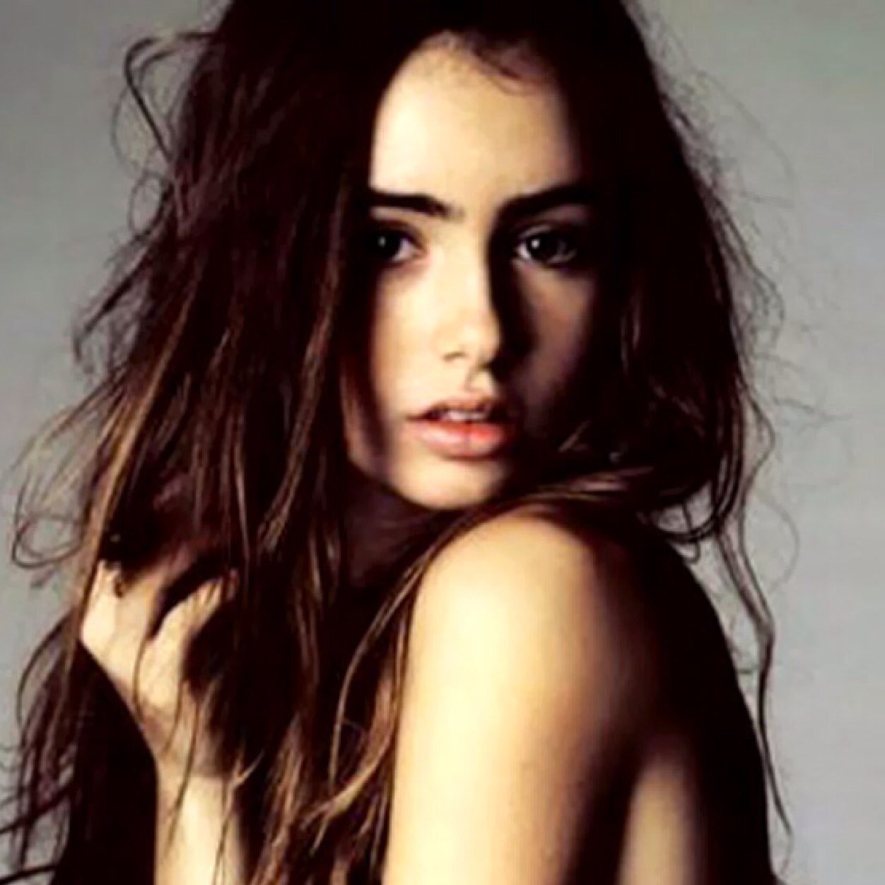 Mayeriena is my name but please call me Maye. I'm the only girl who can control fire & ice. My sister is @Lady_of_Alfheim. It's complicated.