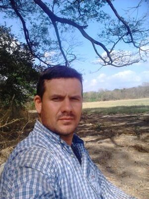 MEDICO VETERINARIO, VENEZOLANO Y OPOSITOR 100%