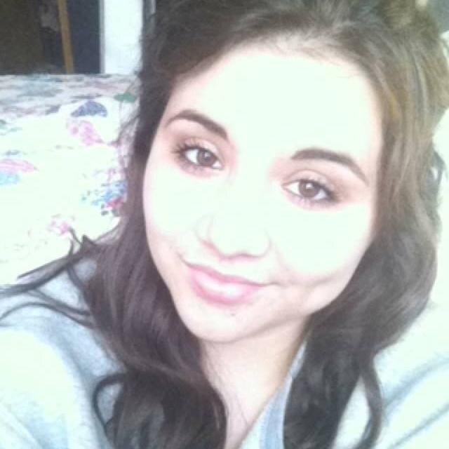 █ ♥ █ Just a normal girl in a small town making people smile while trying to find my Prince Charming #GotSmile #PussyCatsRule   ★ ∞ ❤ ✌  ℒℴѵℯ