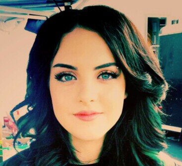 17| La hija pequeña de George y Angelina Weasley| Con un hermano mayor coffcoffsobreprotectorcoffcoff| Gryffindor| Genes bromistas: On