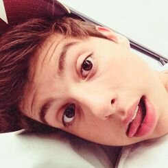 CLUB OFICIAL COLOMBIA #HUNTERS@matthunter123  NOS DIO RT 02/12/2011 10:10 PM AYUDANOS A CRECER :) MATT NOS SIGUE @matthunter123 #HUNTER