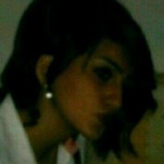 ولا اعشق احداَََ غيرك انت وابتسامتك..
