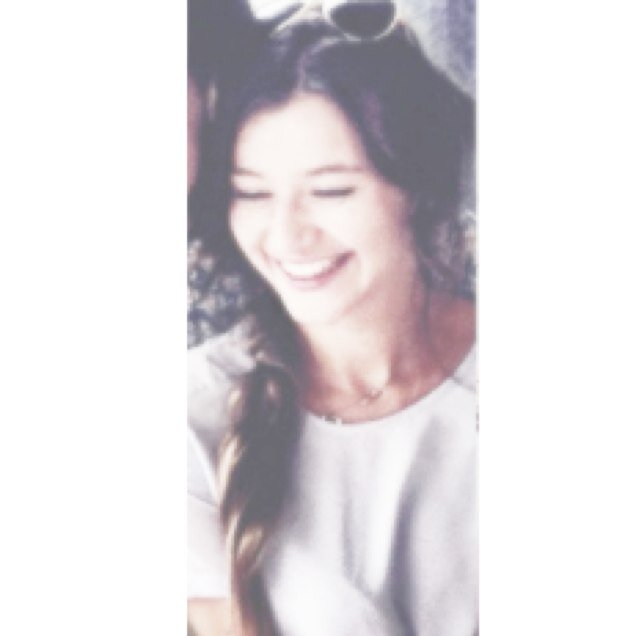 foreverselounor's profile picture. ☕ drink some tea & be happy.