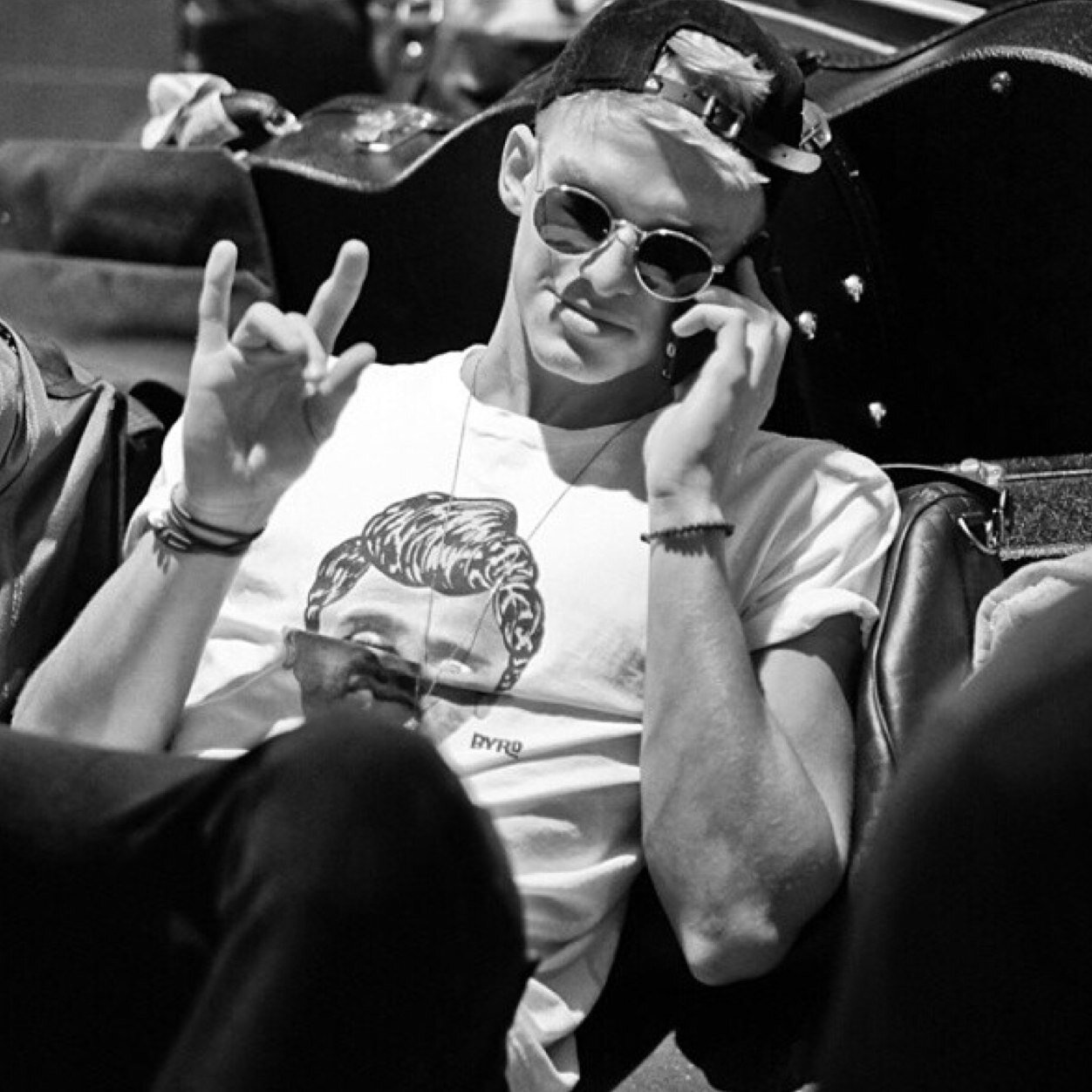 Send your confessions about Cody and will post annoymously