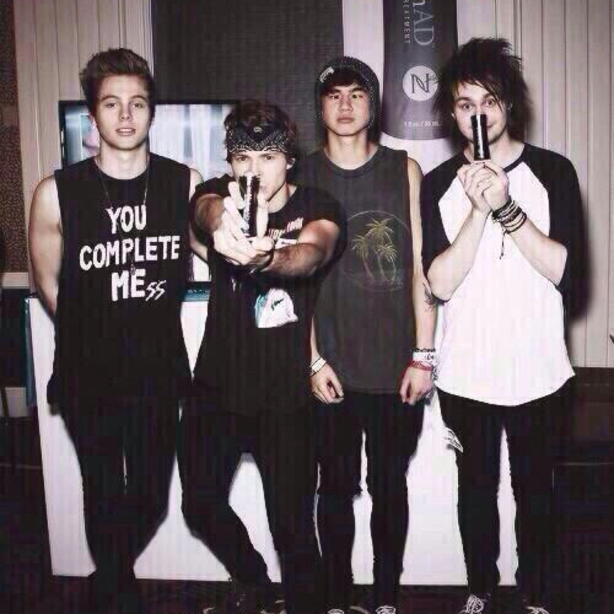 ifyoumob5sos's profile picture. @irwinsmidnight
