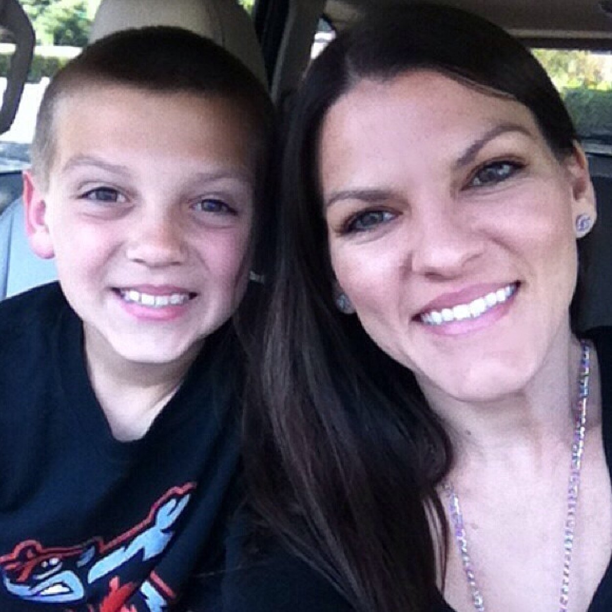 twinplet2's profile picture. Momma to Dylan. I'm 33 yrs young. triplet. lover of capturing life with photos. random&weird. creating a better me. IG:_jordandana_