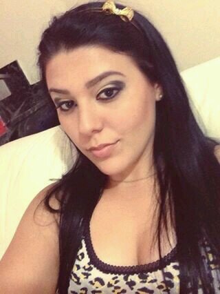 20 anos, Biomedica e filha do Deus altíssimo.