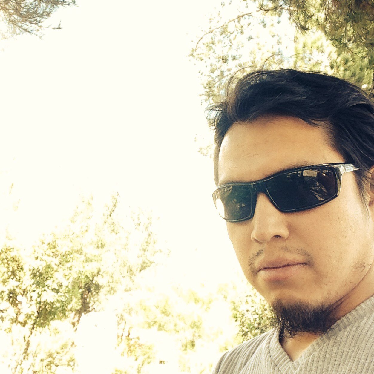 Tech. Apple. Managment & Business. Sports.