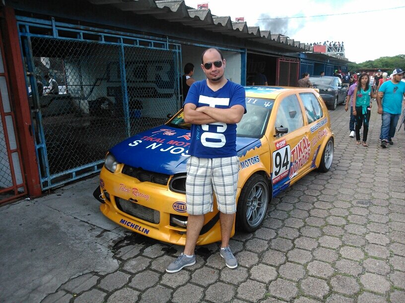 ivomotta10's profile picture. Apasionado del futbol seguidor de L.A.Firpo, FC Barcelona, AC Milan y River Plate pero antes que nada apasionado seguidor de Cristo, católico