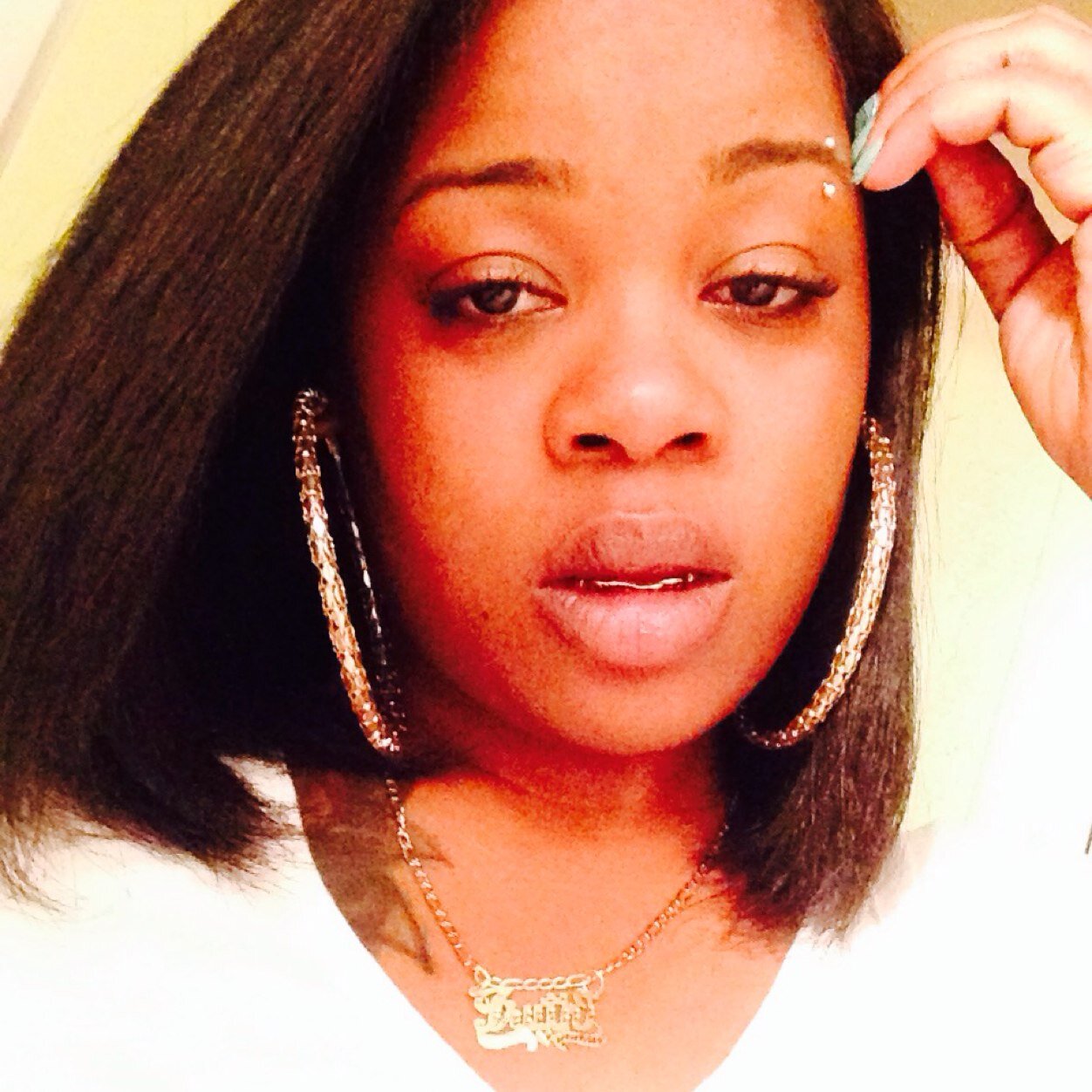 Truth is better then a lie even if that shit hurts yo soul!
