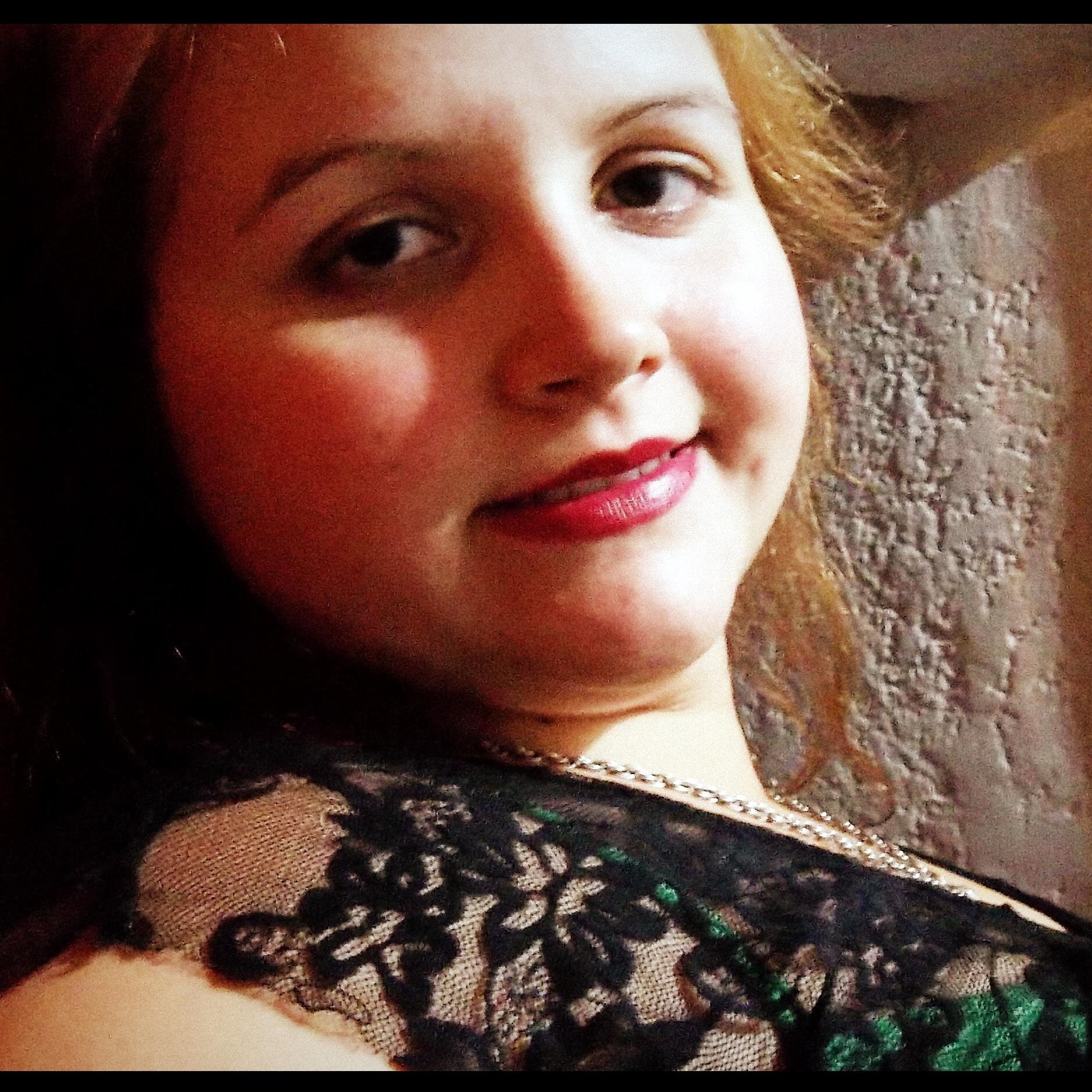 andreav03's profile picture. 