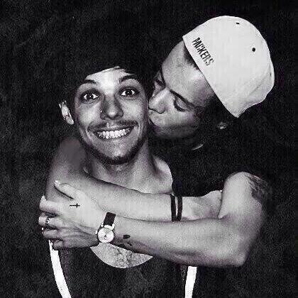 DESEJO A TODAS ELOUNOR SHIPPERS VIDA LONGA mentira quero mais que todas queimem no inferno!!!!!!!