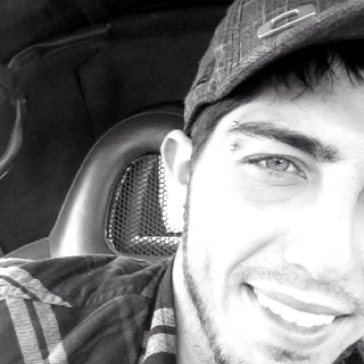 B18CEM1's profile picture. 